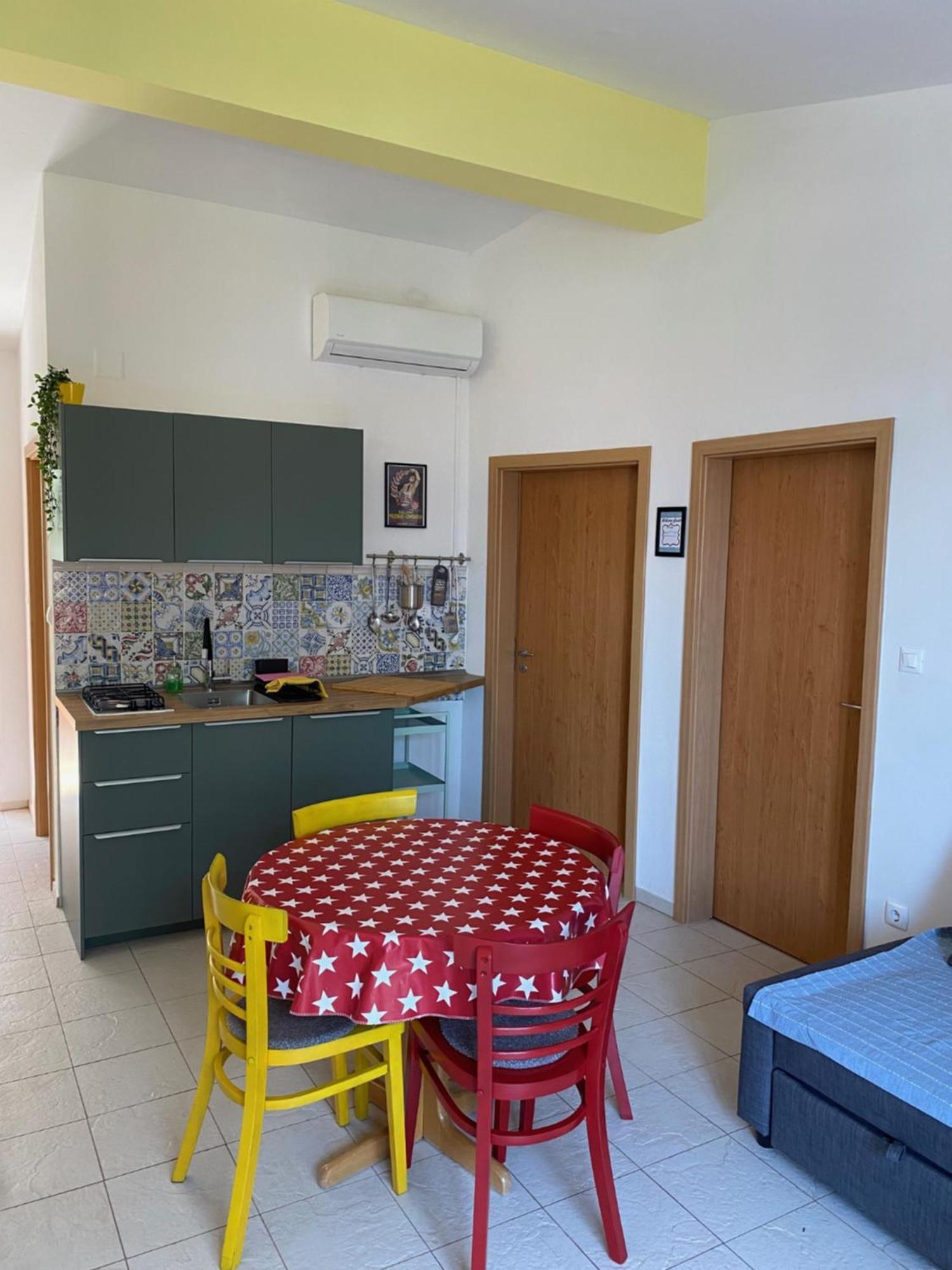 Apartments Lili バスカ エクステリア 写真